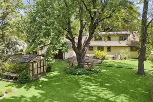 988 Sherren St W, Roseville, MN 55113 - Photo 31
