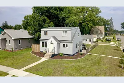 521 E 5th Street, Redwood Falls, MN 56283 - Photo 1