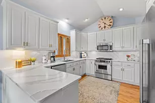 17925 39th Pl N, Plymouth, MN 55446 - Photo 13