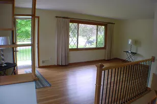 1112 Queens Ln, Anoka, MN 55303 - Photo 9