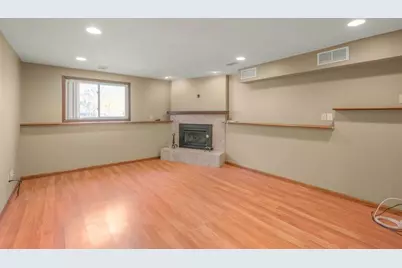 1375 Balsam Street E, Eagan, MN 55123 - Photo 15