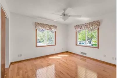 1375 Balsam Street E, Eagan, MN 55123 - Photo 11