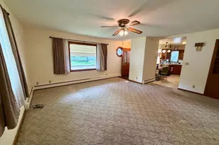 137 2nd St E, Tracy, MN 56175 - Photo 9