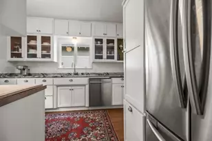 140 Fairview Ave S, Saint Paul, MN 55105 - Photo 23