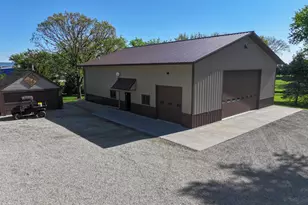 406 2nd St NE, Dodge Center, MN 55927 - Photo 3