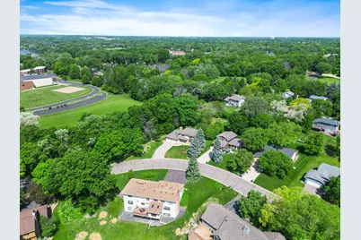 10130 31st Avenue N, Plymouth, MN 55441 - Photo 3
