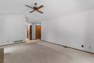 10130 31st Ave N, Plymouth, MN 55441 - Photo 39