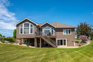 9015 Schutte Ct, Corcoran, MN 55340 - Photo 5