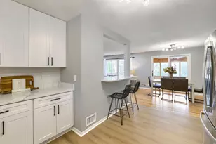 3501 W 103rd St, Bloomington, MN 55431 - Photo 11