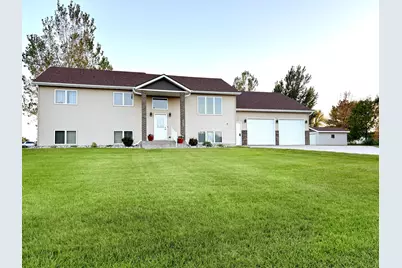 4505 36th Avenue N, Fargo, ND 58102 - Photo 1