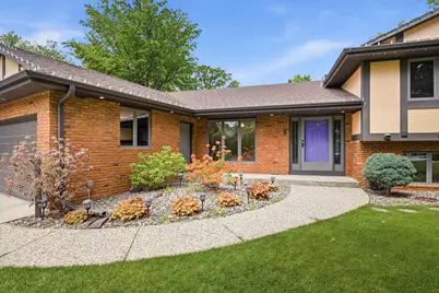 5724 Auto Club Circle, Bloomington, MN 55437 - Photo 3
