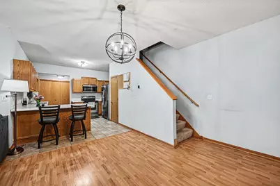 1106 Crystal Place W, Chaska, MN 55318 - Photo 5