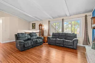 543 Westfield Ln, Vadnais Heights, MN 55127 - Photo 9