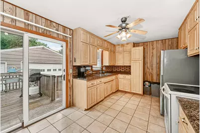 2412 25th Street NW, Rochester, MN 55901 - Photo 5