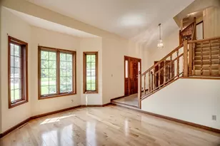 16760 N Manor Rd, Eden Prairie, MN 55346 - Photo 3