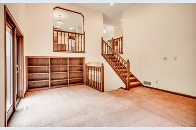 16760 N Manor Road, Eden Prairie, MN 55346 - Photo 9