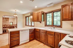 16760 N Manor Rd, Eden Prairie, MN 55346 - Photo 5