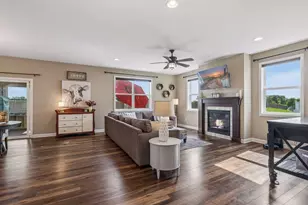 4367 Parkview Cir, Anoka, MN 55303 - Photo 19