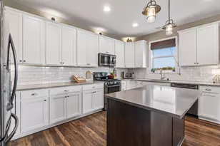 4367 Parkview Cir, Anoka, MN 55303 - Photo 11