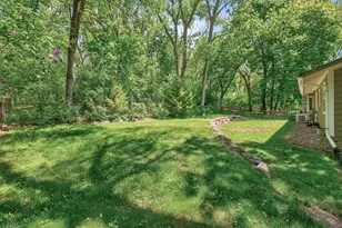 12020 Mayflower Cir, Hopkins, MN 55305 - Photo 13
