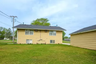 2920 18th Ave NW, Rochester, MN 55901 - Photo 5