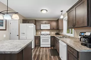 350 Blue Spruce Ln, Somerset, WI 54025 - Photo 7