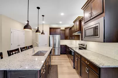 183 Liberty Heights Drive, Chaska, MN 55318 - Photo 9
