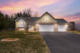 4946 259th Ct, Wyoming, MN 55092 - Photo 3