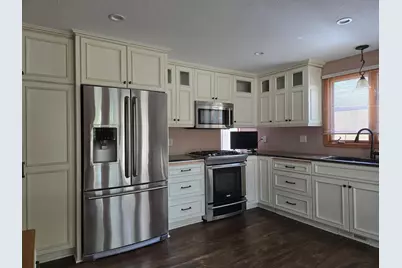 8213 Pleasant View Court, Mounds View, MN 55112 - Photo 9
