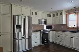 8213 Pleasant View Ct, Mounds View, MN 55112 - Photo 9