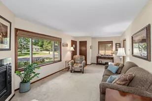 8785 Indahl Ave S, Cottage Grove, MN 55016 - Photo 9