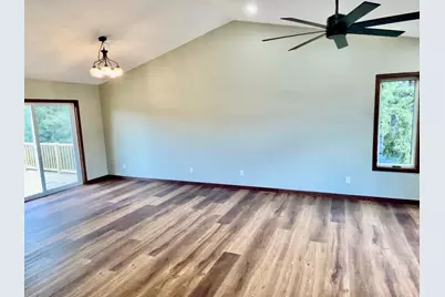201 25th Street SW, Austin, MN 55912 - Photo 17