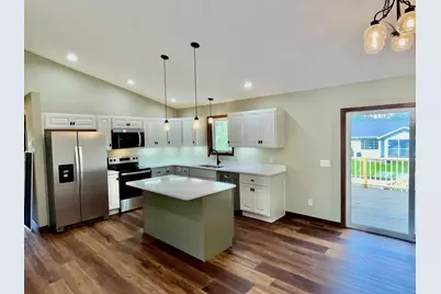 201 25th Street SW, Austin, MN 55912 - Photo 5