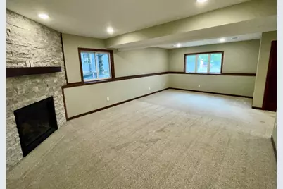 201 25th Street SW, Austin, MN 55912 - Photo 25