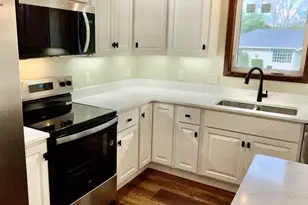 201 25th St SW, Austin, MN 55912 - Photo 9