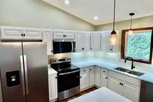 201 25th St SW, Austin, MN 55912 - Photo 7