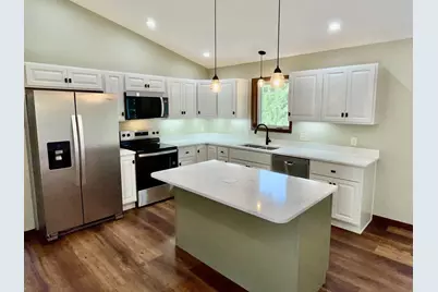 201 25th Street SW, Austin, MN 55912 - Photo 7