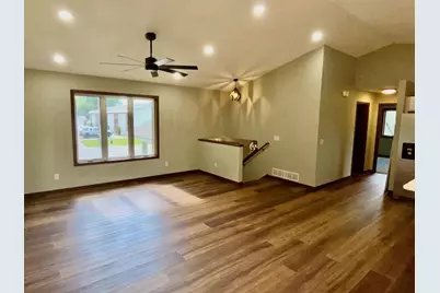 201 25th Street SW, Austin, MN 55912 - Photo 13