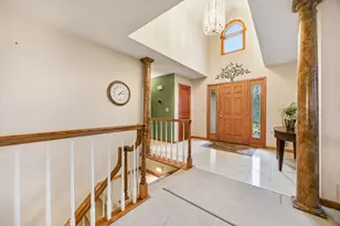 1360 Parkview Dr, Chaska, MN 55318 - Photo 3