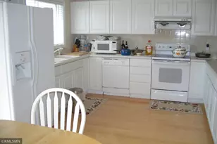 8571 Savanna Oaks Ln, Woodbury, MN 55125 - Photo 5