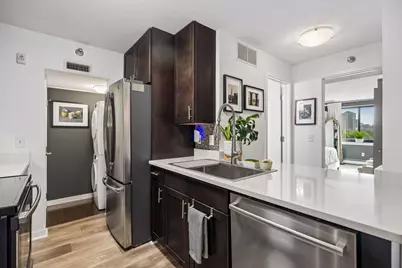 52 Groveland Terrace #A304, Minneapolis, MN 55403 - Photo 9