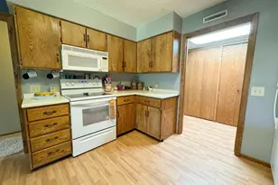 110 Velkommen St NE, Staples, MN 56479 - Photo 7