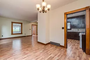 303 Broadway, Hanska, MN 56041 - Photo 13