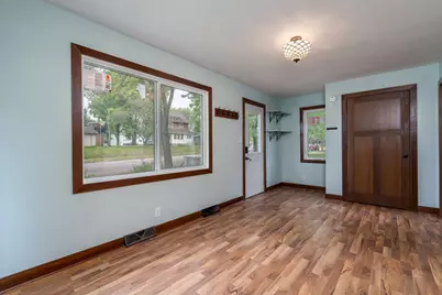 303 Broadway, Hanska, MN 56041 - Photo 5