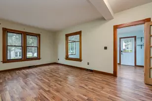 303 Broadway, Hanska, MN 56041 - Photo 9