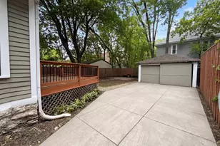 515 W 22nd St, Minneapolis, MN 55405 - Photo 7