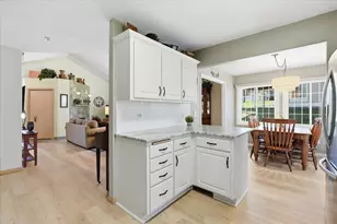 3969 Niagara Ln N, Plymouth, MN 55446 - Photo 5