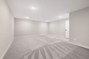 10811 40th St N, Lake Elmo, MN 55042 - Photo 19