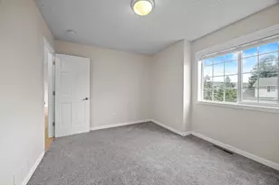 1998 Brittany Ct, Shakopee, MN 55379 - Photo 17