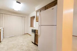 3245 17th Ave S, Fargo,  58103 - Photo 9